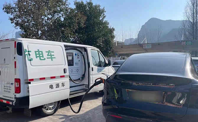 千阳汽车搭电
